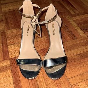 Adorable Metallic Siver Kitten Heel Sandals